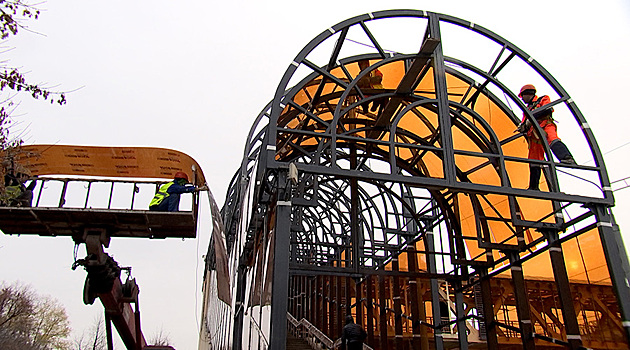 В Москве обновят более 100 надземных пешеходных переходов