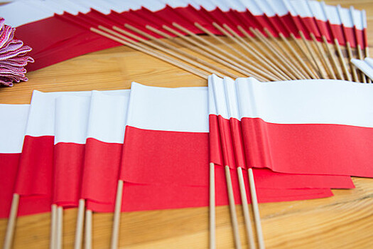 В сейме Польши заявили, что сотни человек могли оказаться под прослушкой