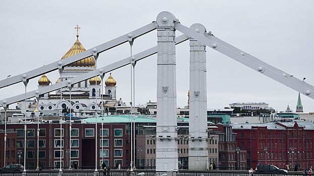 В Москве промыли тоннели, мосты, фонтаны и памятники