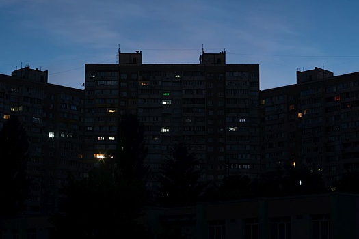 Более 1,2 миллиона потребителей обесточено в Киеве и Чернигове