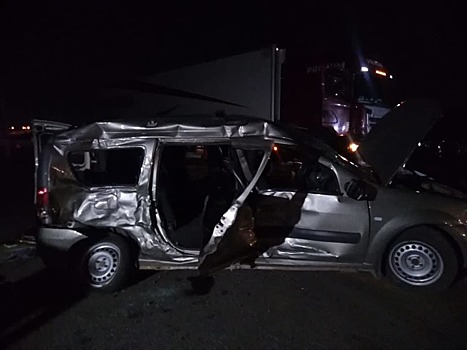 На трассе Р-239 в Оренбурге в ДТП с участием «Скании» и «Лады» пострадали люди