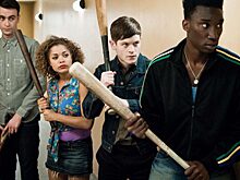 «Они были не такие, как все»: как изменились актёры сериала «Отбросы»