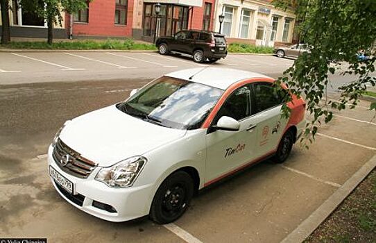 В московском каршеринге TimCar появятся новые седаны Nissan Almera