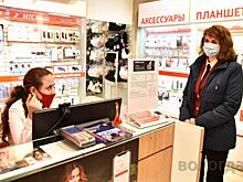 Мобильные бригады ежедневно проверяют, как вологжане соблюдают масочный режим 