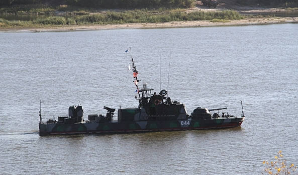 Боевые корабли через Волгоград пройдут в Черное море