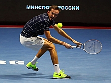 Средний палец победы: Даниил Медведев бунтует, но выигрывает