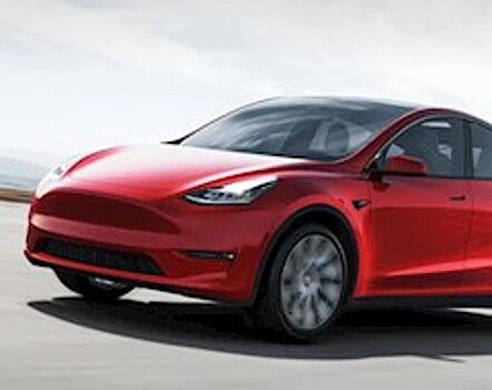 Tesla и долгожданное обновление: теперь за водителями будут следить более тщательно