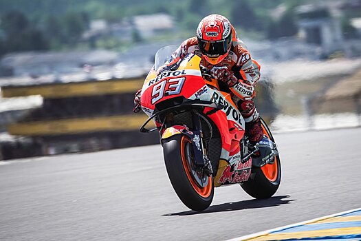 Маркес выиграл гонку ГП Франции MotoGP, Росси — третий, Зарко и Довициозо сошли