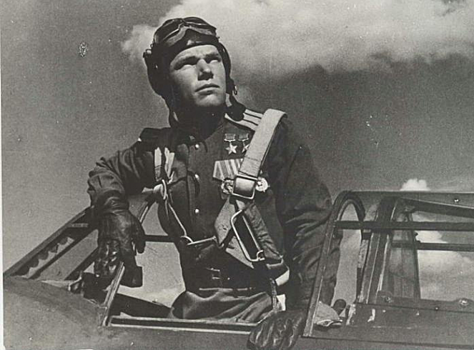 Сколько вражеских самолётов сбил самый меткий советский ас Иван Кожедуб