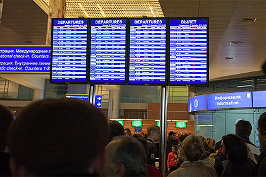 В московских аэропортах задержано более 20 рейсов