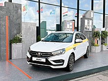 На ПМЭФ прошел дебют Lada Aura для такси