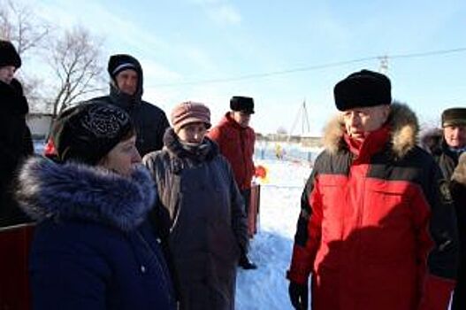 Губернатор поручил покрыть щебенкой улицы села Столяры в Озинском районе