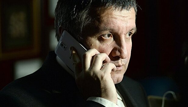 Порошенко заявил, что устроившие митинги у Рады не смогут расшатать ситуацию на Украине