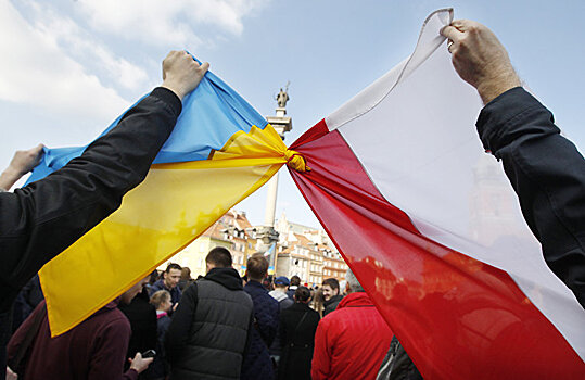 Спикер сената Польши: У нас нет ничего антиукраинского