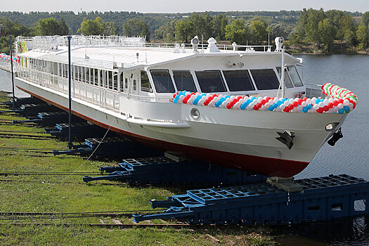 В России спустили на воду первое пассажирское судно на сжиженном газе