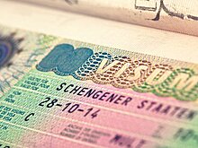 Российским туристам назвали выдающие шенгенские визы страны