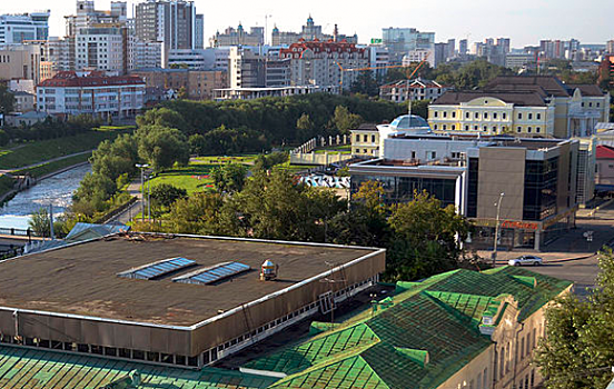 «Строить там ничего нельзя». Олигарх Козицын нашел в центре Екатеринбурга место под новую высотку