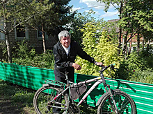 Российский пенсионер ехал 2573 километра на велосипеде для встречи с оленеводами