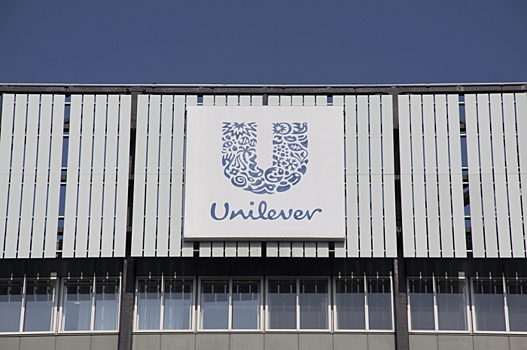 Procter & Gamble и Unilever сокращают расходы на рекламу