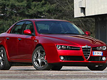 Новый седан Alfa Romeo получит двигатель от спорткара 4C