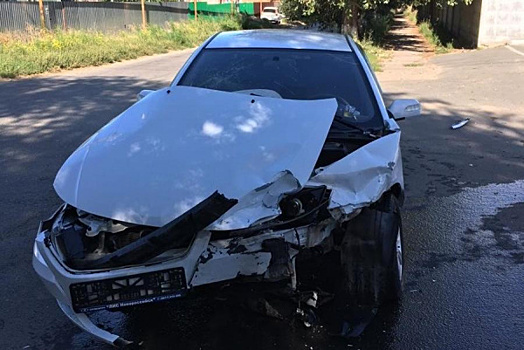 В Тольятти два автомобиля спровоцировали аварию