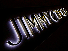Кто хочет туфли Jimmy Choo? Обувной бренд ищет покупателя
