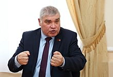 Омские коммунисты выдвинули в губернаторы Андрея Алехина