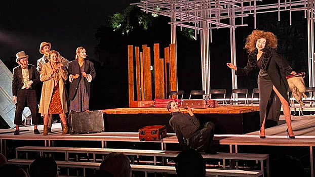 Студенты ГИТИСа представили свою постановку пьесы «Вишневый сад» в Китае