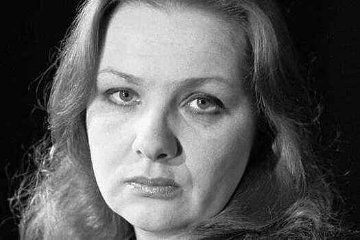 В окружении Теняковой рассказали, что актрису госпитализировали перед кончиной