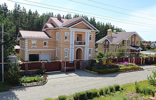 В курганский элитный посёлок Тёплый Стан не могут проехать автобусы