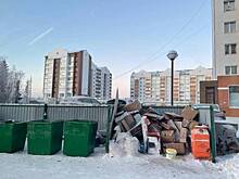 Глава Нового Уренгоя проехался по переполненным мусорным контейнерам