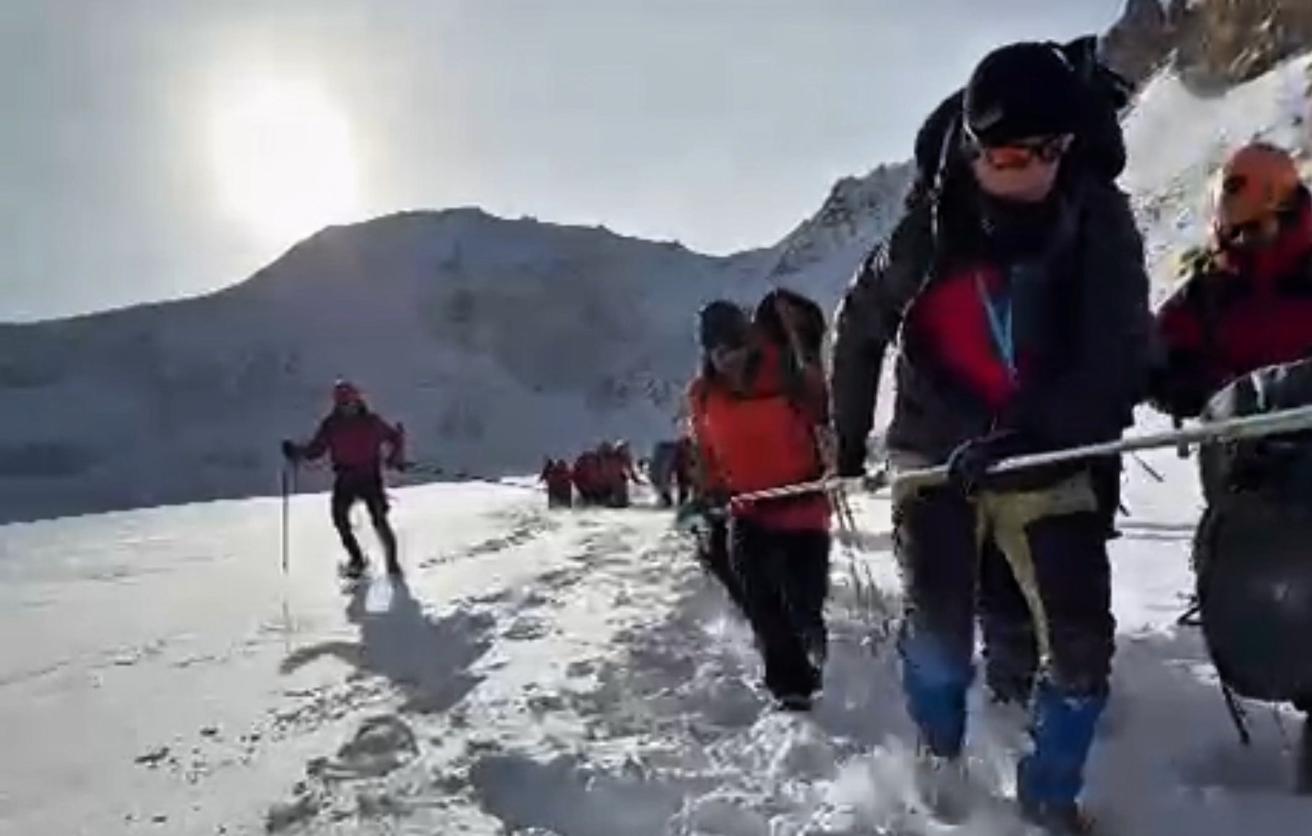 В Казахстане обнаружили тела еще двух туристов, пропавших в горах