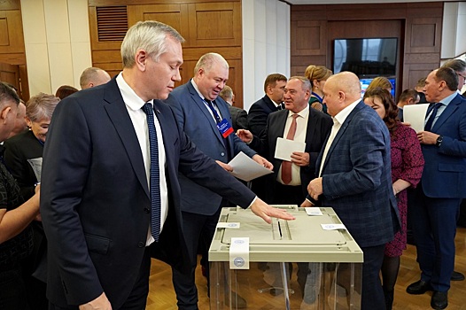 В новосибирском региональном отделении «Единой России» обновили состав президиума и политсовета