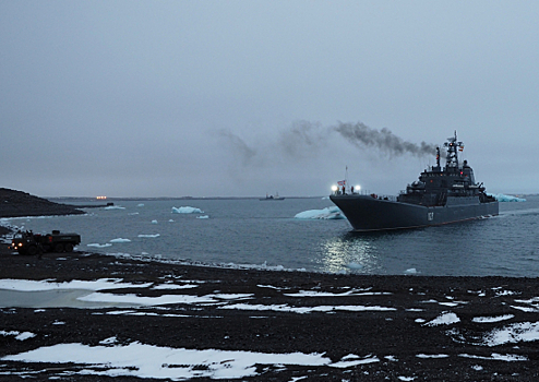 Арктическая группировка Северного флота обеспечит безопасность в Арктике