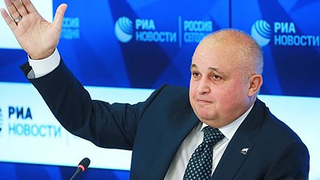 Цивилев наградил волейболистов "Кузбасса" за победу в чемпионате России