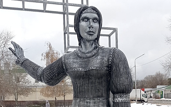 Жители Нововоронежа требуют снести памятник Аленушке, который внушает ужас