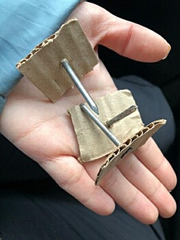 Неизвестные "заминировали" дорогу на СибВО гвоздями