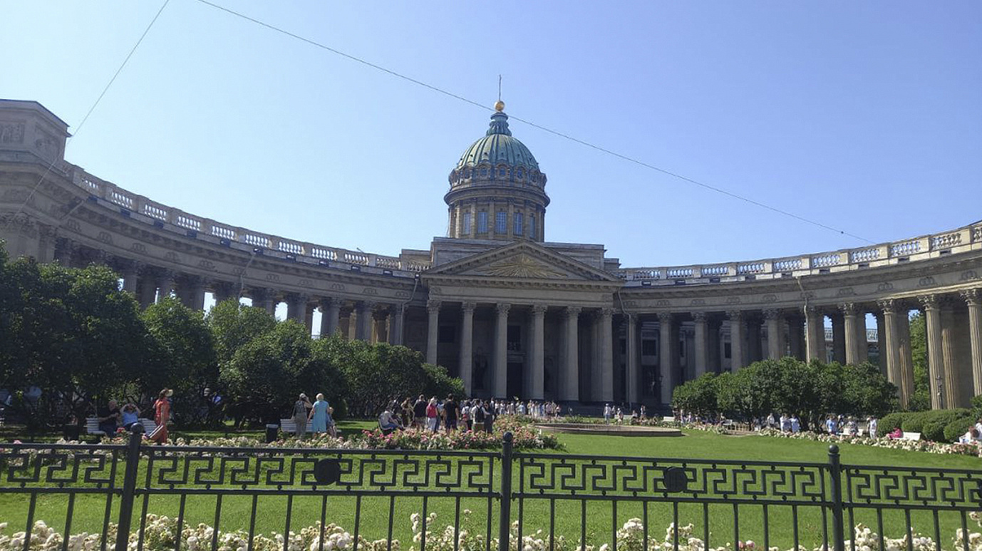 Петербургских аллергиков предупредили о высокой активности пыльцы