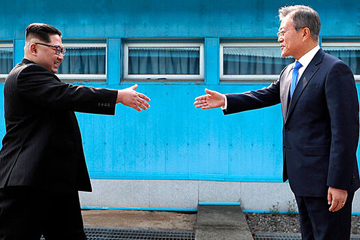 Южная Корея назвала удачей возобновление переговоров между США и КНДР