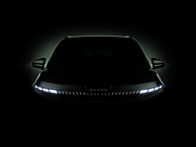 Skoda показала тизер электрокроссовера Elroq