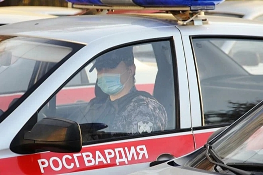 Налетчики в масках обчистили банк в Петербурге