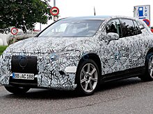 В Сети представили новые снимки прототипа Mercedes-Benz EQS