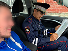 Нетрезвого, лишенного прав и объявленного в розыск мопедиста задержали в Салехарде