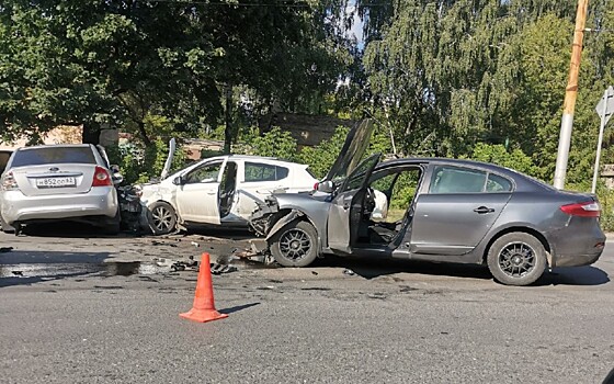 В полиции рассказали подробности массового ДТП на улице Спортивной