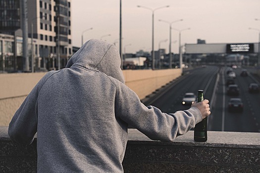 Нарколог рассказал, чем отличается женский алкоголизм от мужского