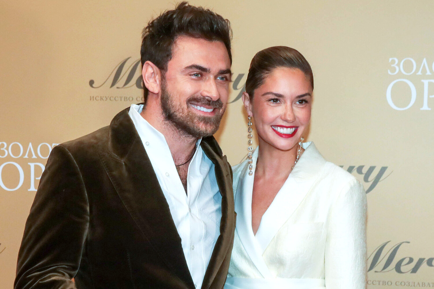 Музыкант Дранга отказался комментировать информацию о беременности Муцениеце