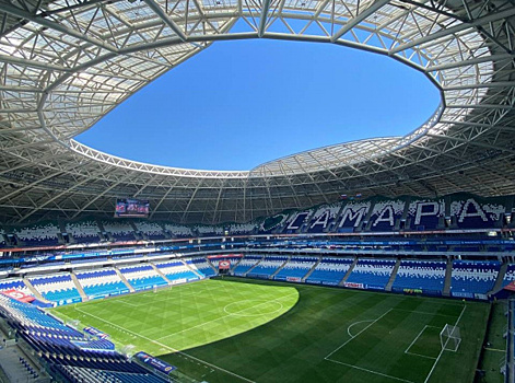 Лаунж-зона, футбольный фристайл и "НеУральские пельмени". Что ждет болельщиков перед матчем "Крылья Советов" - "Урал"