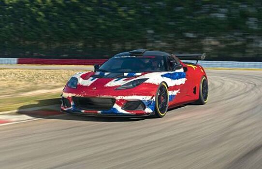 Saleen GT4 Concept дебютирует в качестве гоночного автомобиля