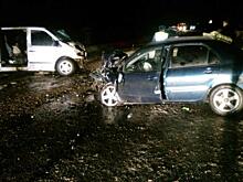 Четыре человека, в том числе двое детей, пострадали в ДТП на трассе в Великоустюгском районе