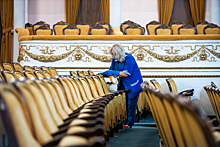 В зрительном зале Калининградского драмтеатра заменят кресла